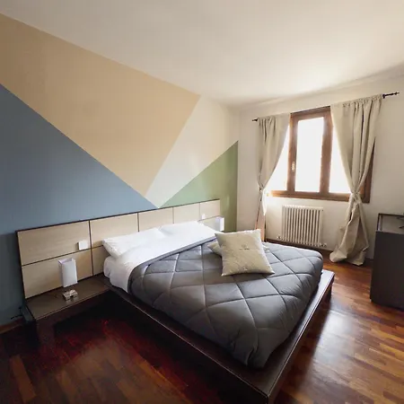 Urban Light 1bedr, 1sofabed, Stay, Free Parking * Forlì